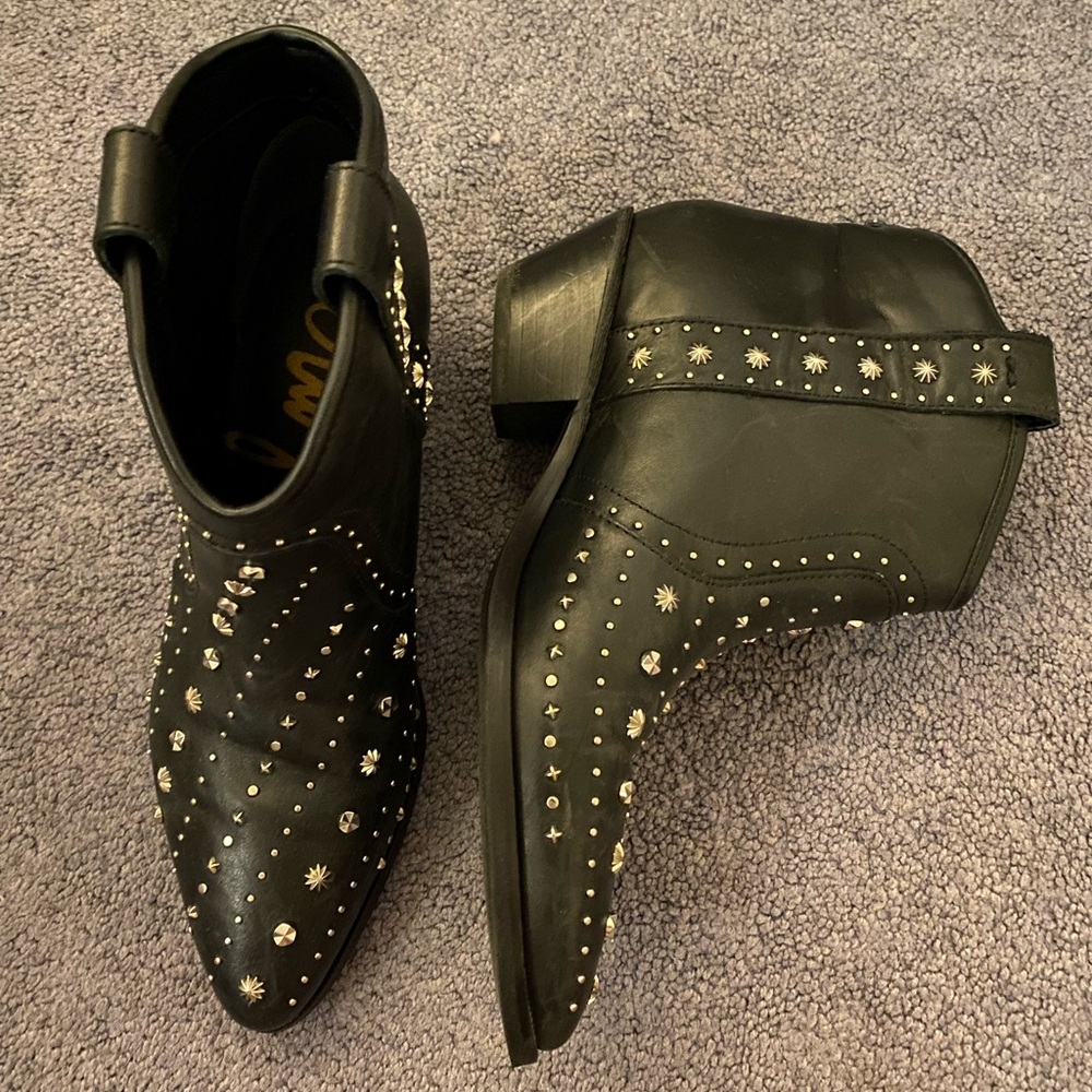 Cowboy boots size 6.5